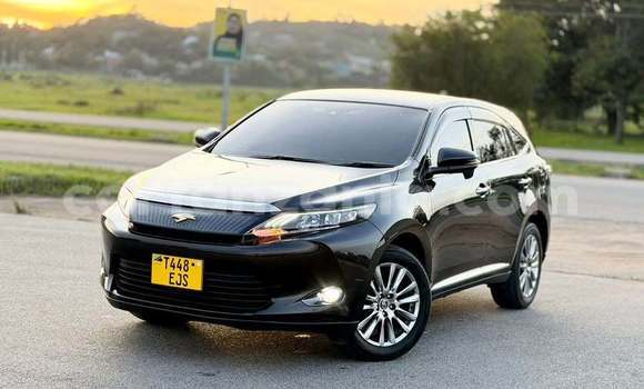 Nunua Ilio tumika Toyota Harrier Nyeusi Gari ndani ya Mwanza nchini Mwanza Nunua Ilio tumika Toyota Harrier Nyeusi Gari ndani ya Mwanza nchini Mwanza