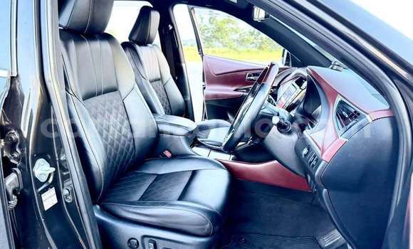 Nunua Ilio tumika Toyota Harrier Nyeusi Gari ndani ya Mwanza nchini Mwanza Nunua Ilio tumika Toyota Harrier Nyeusi Gari ndani ya Mwanza nchini Mwanza