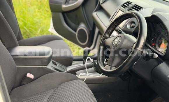 Nunua Ilio tumika Toyota RAV4 Nyeupe Gari ndani ya Mwanza nchini Mwanza Nunua Ilio tumika Toyota RAV4 Nyeupe Gari ndani ya Mwanza nchini Mwanza