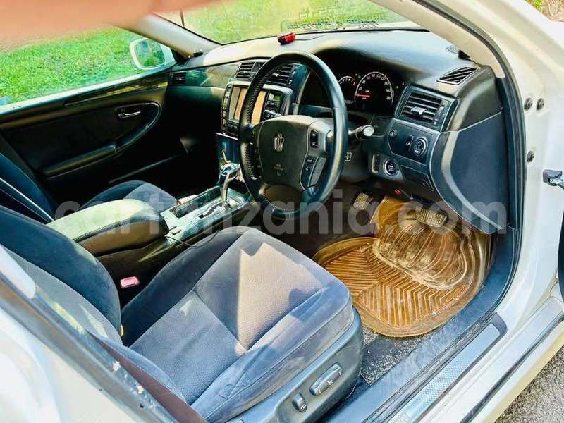 Big with watermark toyota crown mwanza mwanza 31662