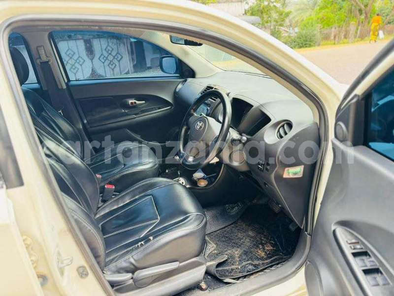 Big with watermark toyota ist mwanza mwanza 31663