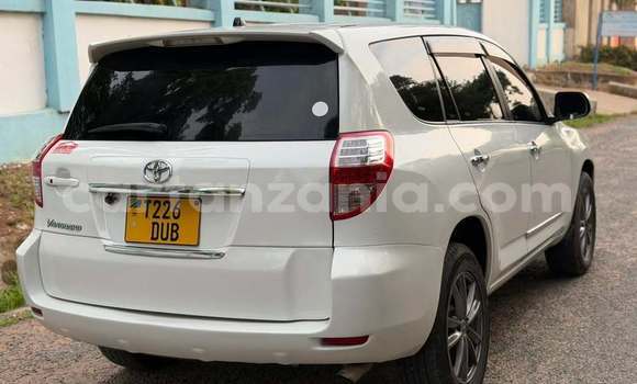 Nunua Ilio tumika Toyota Vanguard Nyeupe Gari ndani ya Mwanga nchini Kilimanjaro Nunua Ilio tumika Toyota Vanguard Nyeupe Gari ndani ya Mwanga nchini Kilimanjaro