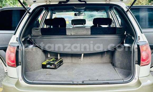 Nunua Ilio tumika Toyota Harrier Nyeupe Gari ndani ya Mwanza nchini Mwanza Nunua Ilio tumika Toyota Harrier Nyeupe Gari ndani ya Mwanza nchini Mwanza