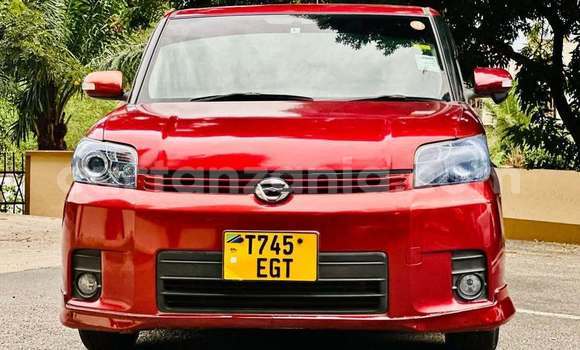 Nunua Ilio tumika Toyota Corolla Rumion Nyekundu Gari ndani ya Mwanza nchini Mwanza