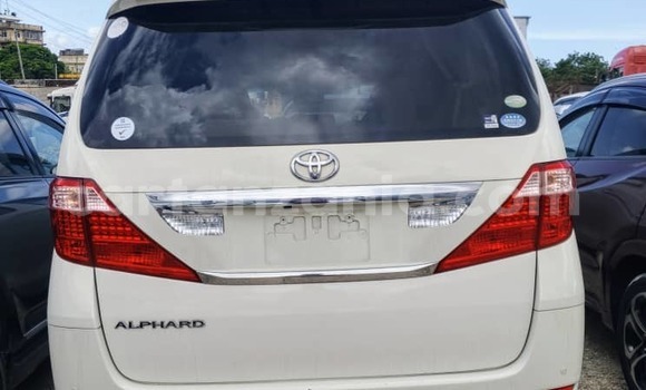 Nunua Mpya Toyota Vellfire Nyeupe Gari ndani ya Dar es Salaam nchini Dar es Salaam