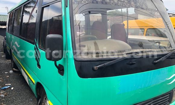 Nunua Ilio tumika Toyota Coaster Nyingine Gari ndani ya Dar es Salaam nchini Dar es Salaam Nunua Ilio tumika Toyota Coaster Nyingine Gari ndani ya Dar es Salaam nchini Dar es Salaam
