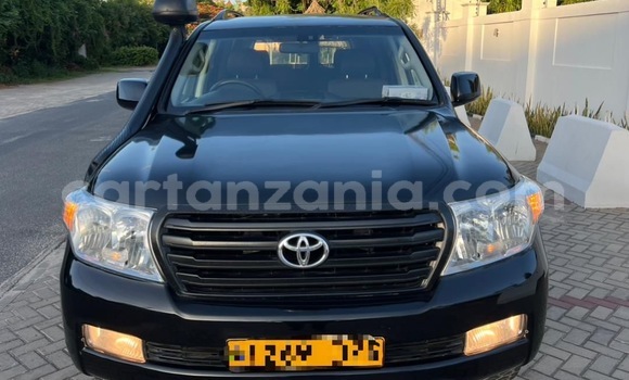 Buy Used Toyota Land Cruiser Black Car in Dar es Salaam in Dar es Salaam