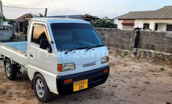 Buy Used Suzuki Carry White Car in Dar es Salaam in Dar es Salaam