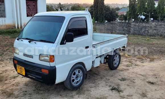Buy Used Suzuki Carry White Car in Dar es Salaam in Dar es Salaam Buy Used Suzuki Carry White Car in Dar es Salaam in Dar es Salaam