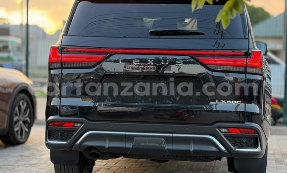 Nunua Imported Lexus LX Nyeusi Gari ndani ya Dar es Salaam nchini Dar es Salaam Nunua Imported Lexus LX Nyeusi Gari ndani ya Dar es Salaam nchini Dar es Salaam