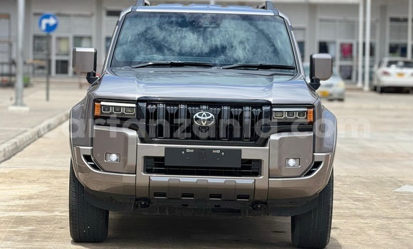 Nunua Imported Toyota Land Cruiser Prado Nyingine Gari ndani ya Dar es Salaam nchini Dar es Salaam