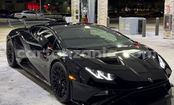 Nunua Mpya Invicta S1 Nyeusi Gari ndani ya Arusha nchini Arusha