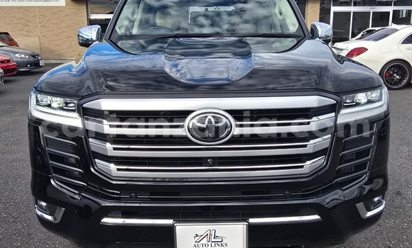 Buy Import Toyota Land Cruiser Black Car in Dar es Salaam in Dar es Salaam Buy Import Toyota Land Cruiser Black Car in Dar es Salaam in Dar es Salaam