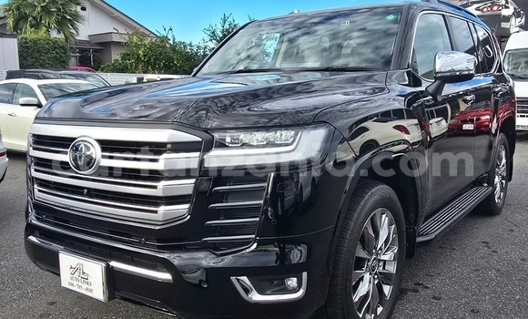 Buy Import Toyota Land Cruiser Black Car in Dar es Salaam in Dar es Salaam Buy Import Toyota Land Cruiser Black Car in Dar es Salaam in Dar es Salaam