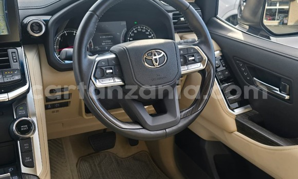 Buy Import Toyota Land Cruiser Black Car in Dar es Salaam in Dar es Salaam Buy Import Toyota Land Cruiser Black Car in Dar es Salaam in Dar es Salaam