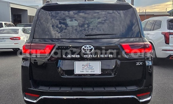 Buy Import Toyota Land Cruiser Black Car in Dar es Salaam in Dar es Salaam Buy Import Toyota Land Cruiser Black Car in Dar es Salaam in Dar es Salaam