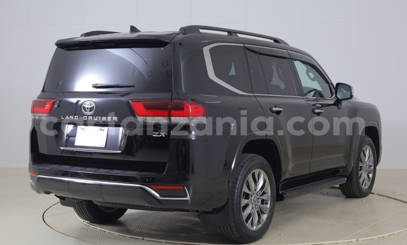 Buy Used Toyota Land Cruiser Black Car in Dar es Salaam in Dar es Salaam Buy Used Toyota Land Cruiser Black Car in Dar es Salaam in Dar es Salaam