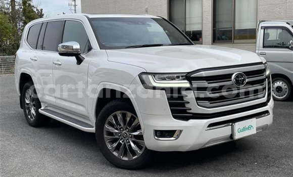 Nunua Imported Toyota Land Cruiser Beige Gari ndani ya Dar es Salaam nchini Dar es Salaam