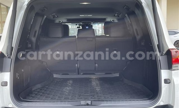 Nunua Imported Toyota Land Cruiser Beige Gari ndani ya Dar es Salaam nchini Dar es Salaam Nunua Imported Toyota Land Cruiser Beige Gari ndani ya Dar es Salaam nchini Dar es Salaam