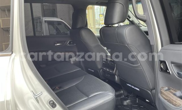 Nunua Imported Toyota Land Cruiser Beige Gari ndani ya Dar es Salaam nchini Dar es Salaam Nunua Imported Toyota Land Cruiser Beige Gari ndani ya Dar es Salaam nchini Dar es Salaam
