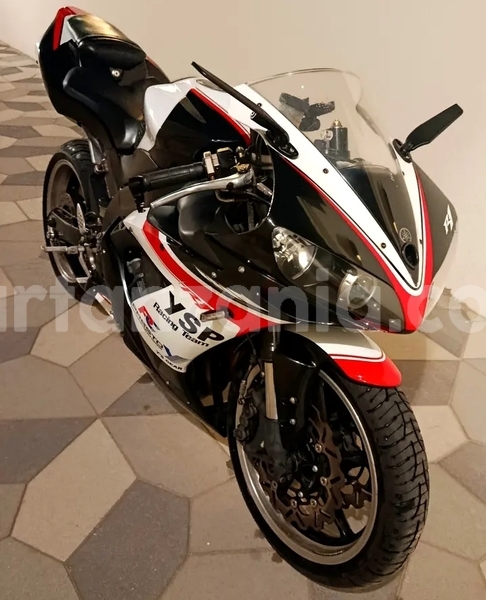 Big with watermark yamaha r1 arusha arusha 31769