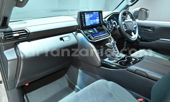 Nunua Imported Toyota Land Cruiser Nyingine Gari ndani ya Dar es Salaam nchini Dar es Salaam Nunua Imported Toyota Land Cruiser Nyingine Gari ndani ya Dar es Salaam nchini Dar es Salaam