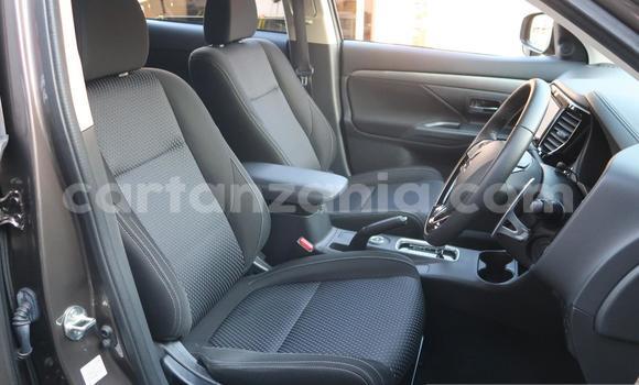 Nunua Imported Mitsubishi Outlander Brown Gari ndani ya Dar es Salaam nchini Dar es Salaam Nunua Imported Mitsubishi Outlander Brown Gari ndani ya Dar es Salaam nchini Dar es Salaam