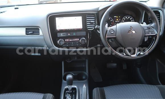 Nunua Imported Mitsubishi Outlander Brown Gari ndani ya Dar es Salaam nchini Dar es Salaam Nunua Imported Mitsubishi Outlander Brown Gari ndani ya Dar es Salaam nchini Dar es Salaam
