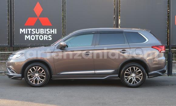 Nunua Imported Mitsubishi Outlander Brown Gari ndani ya Dar es Salaam nchini Dar es Salaam Nunua Imported Mitsubishi Outlander Brown Gari ndani ya Dar es Salaam nchini Dar es Salaam
