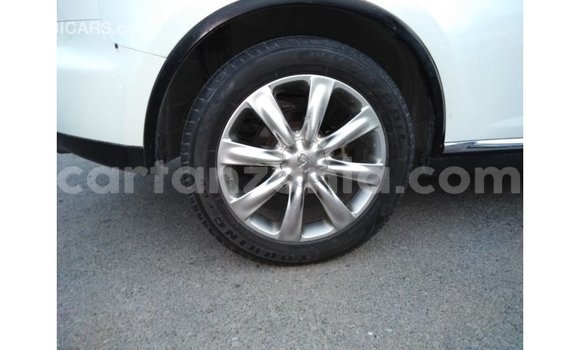 Buy Import Infiniti FX White Car in Import - Dubai in Arusha