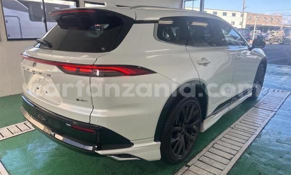 Nunua Imported Toyota Crown Beige Gari ndani ya Dar es Salaam nchini Dar es Salaam Nunua Imported Toyota Crown Beige Gari ndani ya Dar es Salaam nchini Dar es Salaam