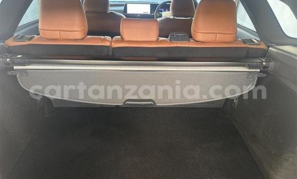 Nunua Imported Toyota Crown Beige Gari ndani ya Dar es Salaam nchini Dar es Salaam Nunua Imported Toyota Crown Beige Gari ndani ya Dar es Salaam nchini Dar es Salaam