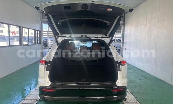 Nunua Imported Toyota Crown Beige Gari ndani ya Dar es Salaam nchini Dar es Salaam Nunua Imported Toyota Crown Beige Gari ndani ya Dar es Salaam nchini Dar es Salaam