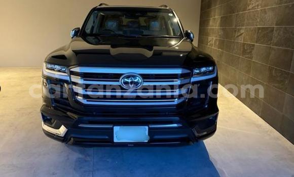 Nunua Imported Toyota Land Cruiser Nyeusi Gari ndani ya Dar es Salaam nchini Dar es Salaam Nunua Imported Toyota Land Cruiser Nyeusi Gari ndani ya Dar es Salaam nchini Dar es Salaam