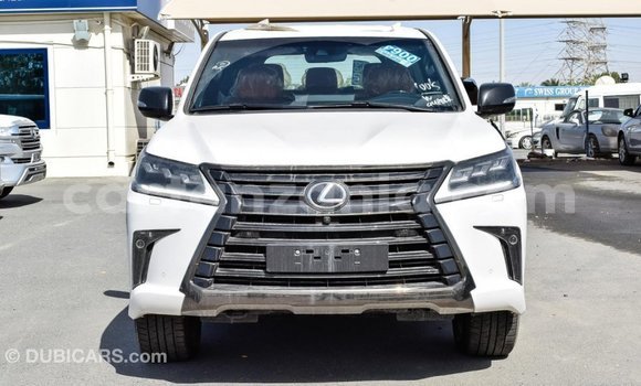 Nunua Imported Lexus LX Nyeupe Gari ndani ya Import - Dubai nchini Arusha Nunua Imported Lexus LX Nyeupe Gari ndani ya Import - Dubai nchini Arusha