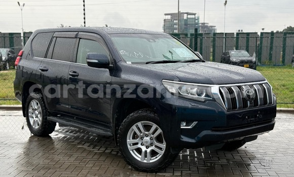 Nunua Imported Toyota Land Cruiser Prado Nyeusi Gari ndani ya Dar es Salaam nchini Dar es Salaam