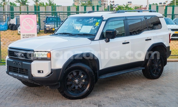 Buy Import Toyota Land Cruiser Prado White Car in Dar es Salaam in Dar es Salaam Buy Import Toyota Land Cruiser Prado White Car in Dar es Salaam in Dar es Salaam