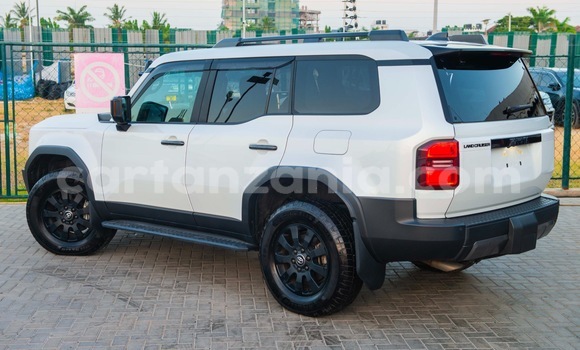 Buy Import Toyota Land Cruiser Prado White Car in Dar es Salaam in Dar es Salaam Buy Import Toyota Land Cruiser Prado White Car in Dar es Salaam in Dar es Salaam