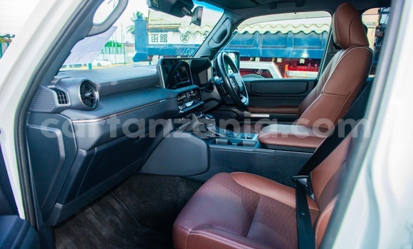 Buy Import Toyota Land Cruiser Prado White Car in Dar es Salaam in Dar es Salaam Buy Import Toyota Land Cruiser Prado White Car in Dar es Salaam in Dar es Salaam