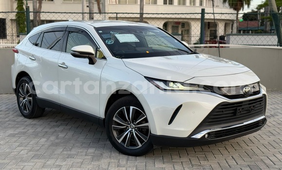 Nunua Imported Toyota Harrier Nyeupe Gari ndani ya Dar es Salaam nchini Dar es Salaam