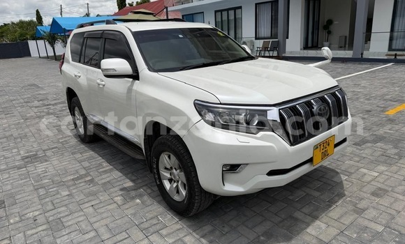 Buy Used Toyota Land Cruiser Prado White Car in Dar es Salaam in Dar es Salaam Buy Used Toyota Land Cruiser Prado White Car in Dar es Salaam in Dar es Salaam