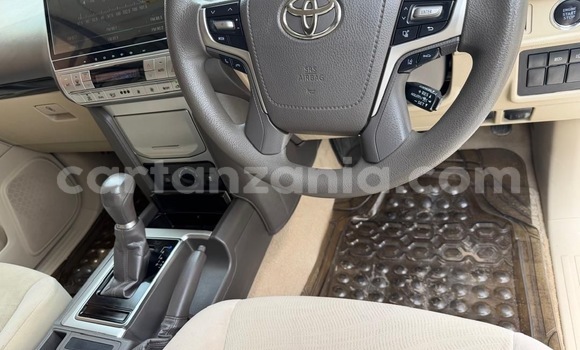 Buy Used Toyota Land Cruiser Prado White Car in Dar es Salaam in Dar es Salaam Buy Used Toyota Land Cruiser Prado White Car in Dar es Salaam in Dar es Salaam