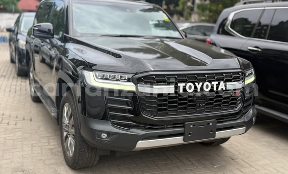 Buy Import Toyota Land Cruiser Black Car in Dar es Salaam in Dar es Salaam Buy Import Toyota Land Cruiser Black Car in Dar es Salaam in Dar es Salaam