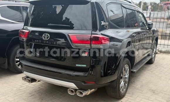 Buy Import Toyota Land Cruiser Black Car in Dar es Salaam in Dar es Salaam Buy Import Toyota Land Cruiser Black Car in Dar es Salaam in Dar es Salaam