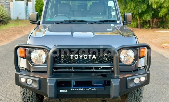 Nunua Imported Toyota Land Cruiser Nyingine Gari ndani ya Dar es Salaam nchini Dar es Salaam