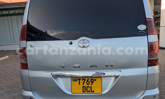 Buy Used Toyota Noah Silver Car in Dar es Salaam in Dar es Salaam Buy Used Toyota Noah Silver Car in Dar es Salaam in Dar es Salaam