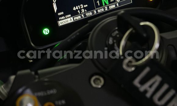 Buy Used Yamaha R1 Black Bike in Arusha in Arusha Buy Used Yamaha R1 Black Bike in Arusha in Arusha