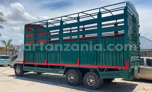 Buy New Mitsubishi Fuso Fighter Green Truck in Dar es Salaam in Dar es Salaam Buy New Mitsubishi Fuso Fighter Green Truck in Dar es Salaam in Dar es Salaam