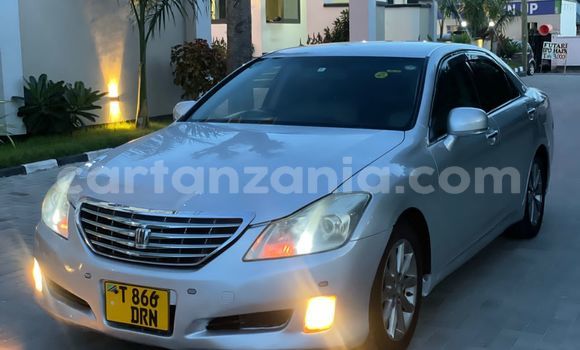 Nunua Ilio tumika Toyota Crown Fedha Gari ndani ya Dar es Salaam nchini Dar es Salaam Nunua Ilio tumika Toyota Crown Fedha Gari ndani ya Dar es Salaam nchini Dar es Salaam
