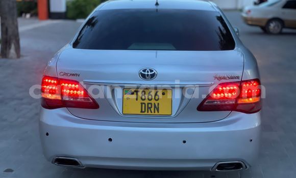 Nunua Ilio tumika Toyota Crown Fedha Gari ndani ya Dar es Salaam nchini Dar es Salaam Nunua Ilio tumika Toyota Crown Fedha Gari ndani ya Dar es Salaam nchini Dar es Salaam
